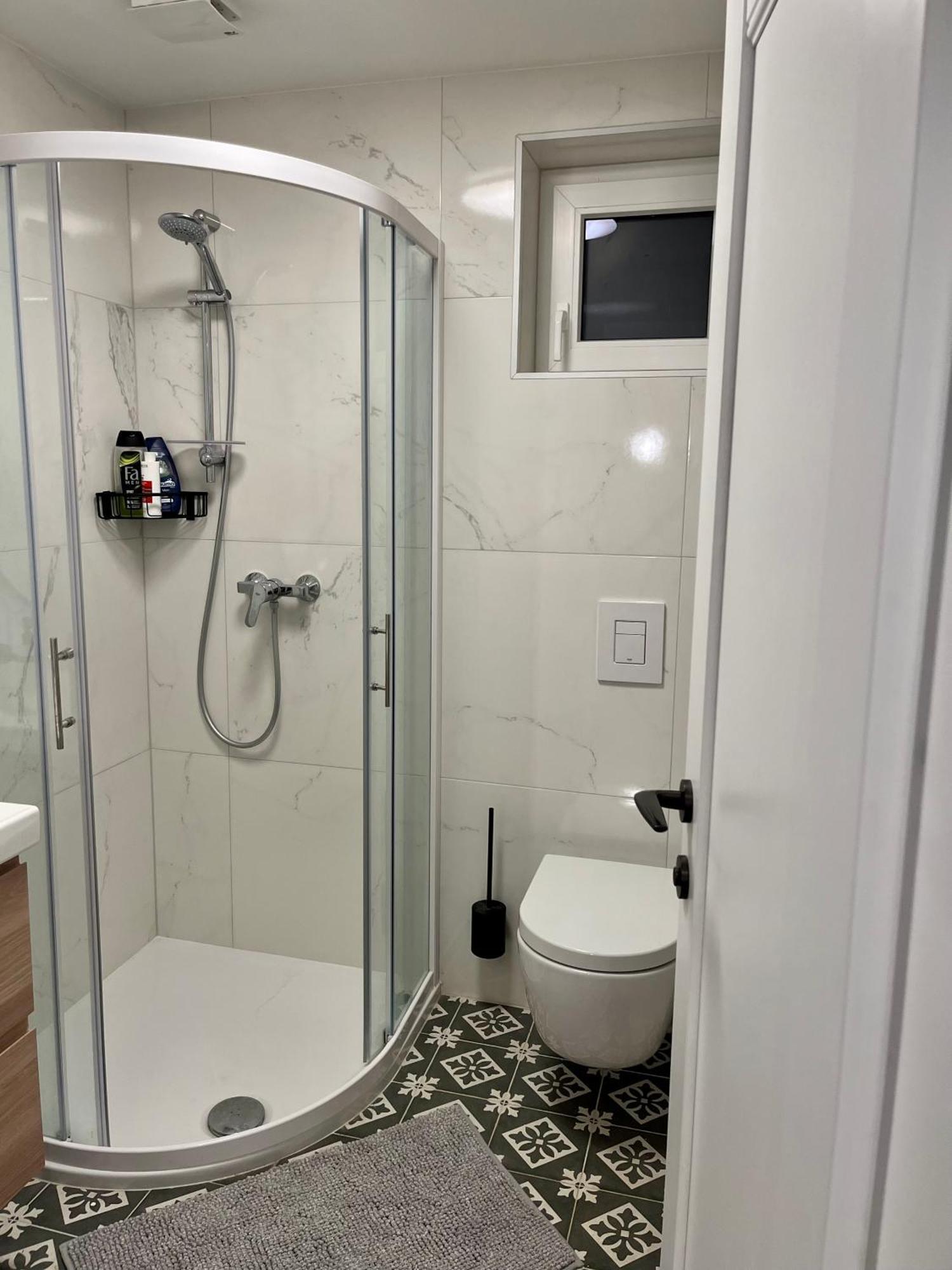 Apartments Pri Fencu ゴレンスカ地方 エクステリア 写真